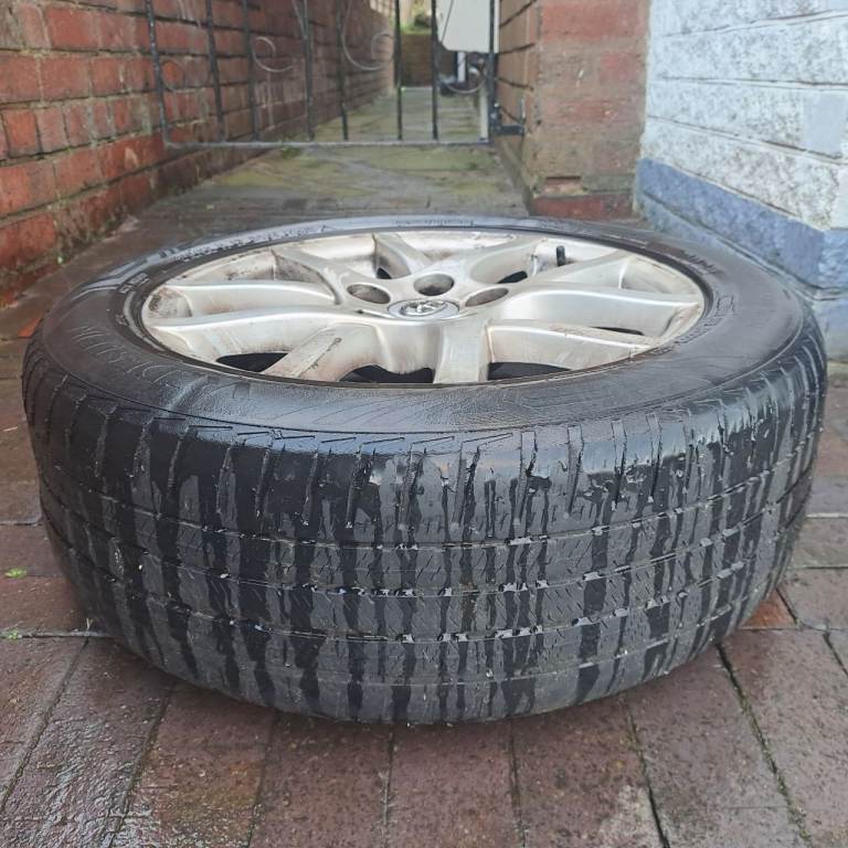 Toyota Verso Alloy Wheel and Tyre x1 - 215/55 R17 98W M+S