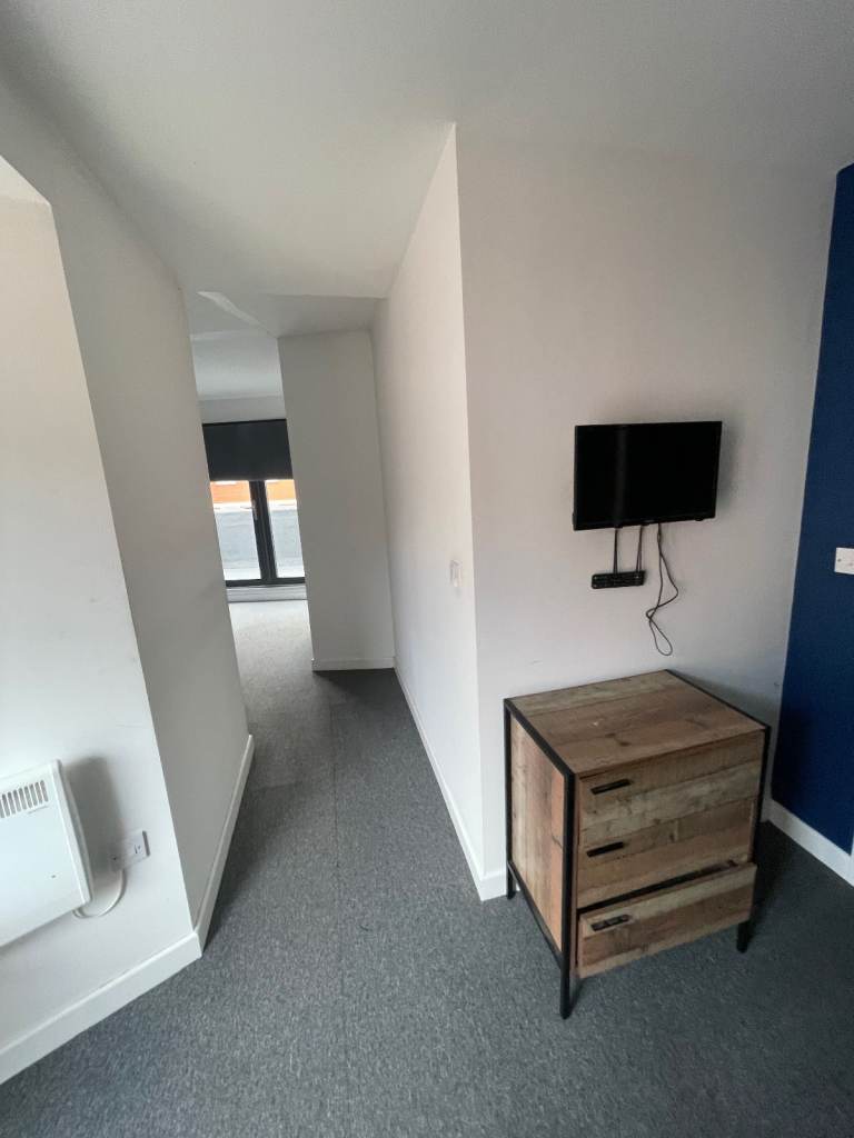 Modern Studio Flat to Rent | St George, Bristol