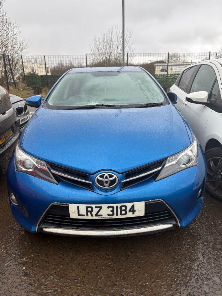 2013 Toyota Auris, 1.4 diesel, breaking for parts only, all parts available. 