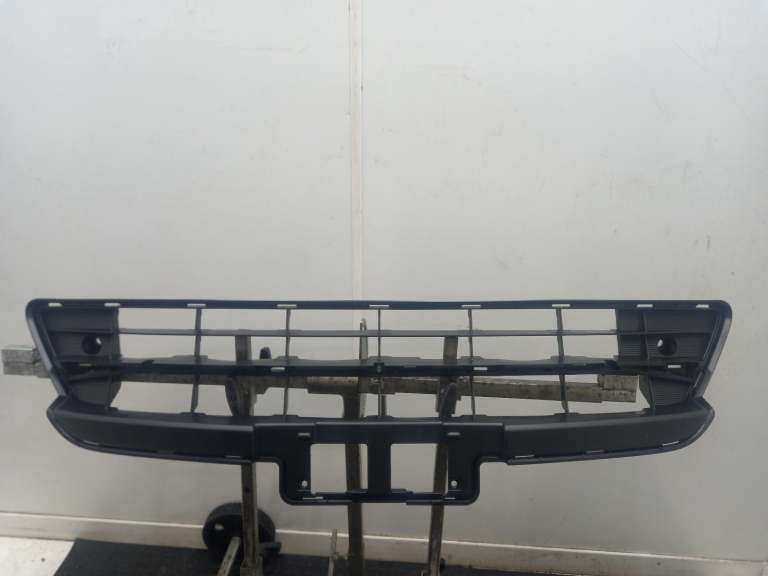 Toyota Estima Grille Mk3 2006-2021 5311228120