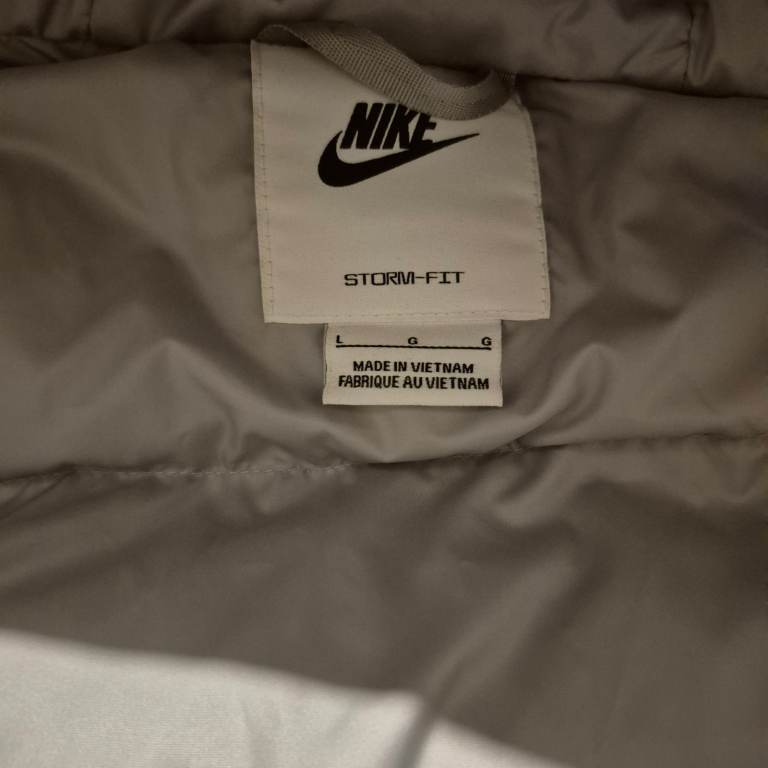 Nike airmax puffer jacket 