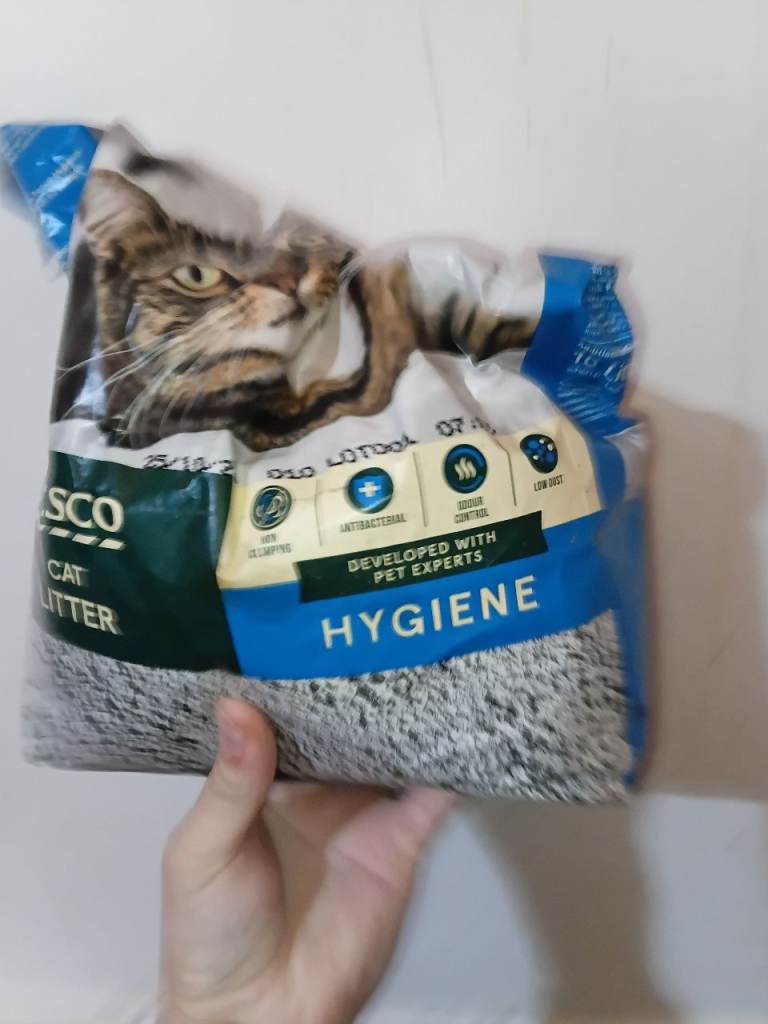 Tesco Hygiene Cat Litter half full.