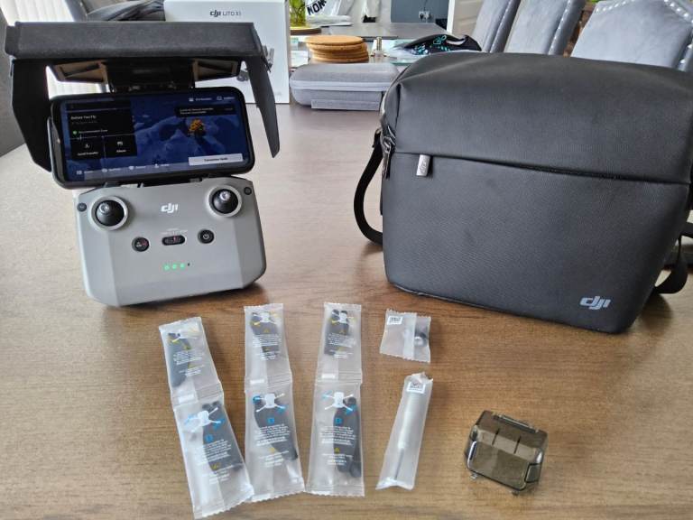 DJI Mini Series Control & Travel Kit (Controller + Bag + Hood + Spare propellers + Gimbal protector)
