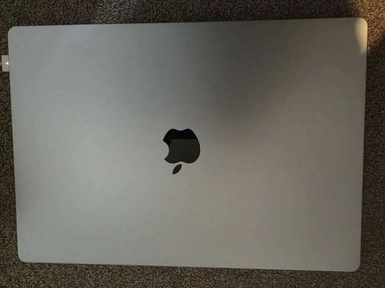 MacBook Pro 2024 16-inch M4 Pro 14-Core 48GB RAM 512GB