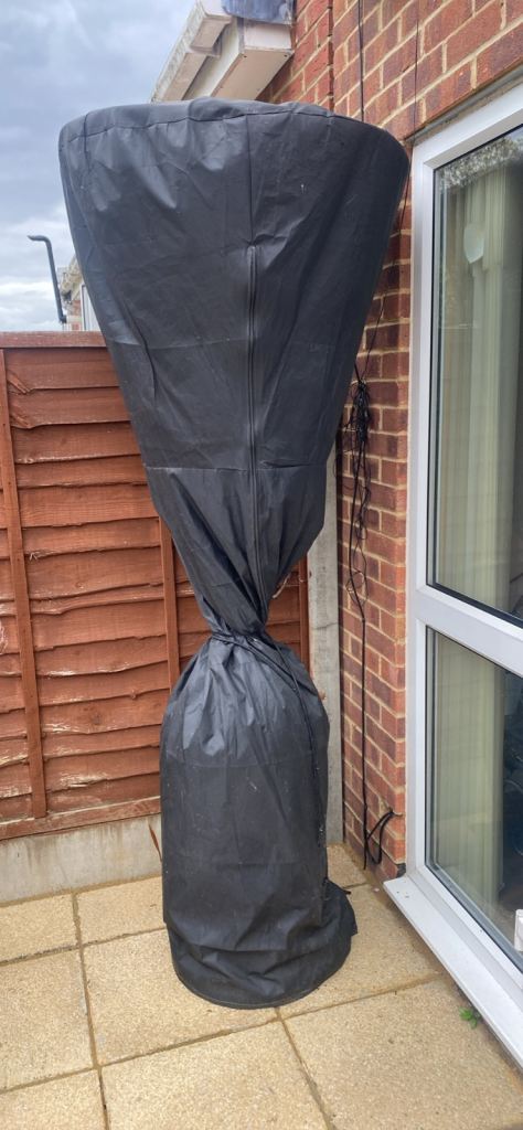 Garden heater with cover 