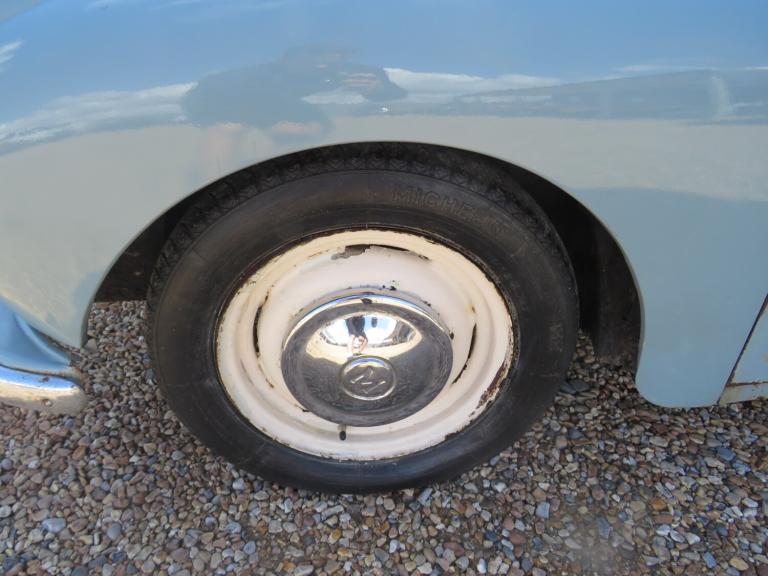 1963 Morris 1100 Traveller winter project Estate Petrol Manual