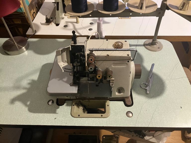 Overlocker Brother MA4-B551-501