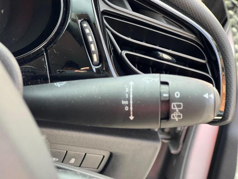 CITROEN C3 1.2 PureTech Platinum Euro 6 5dr 2016