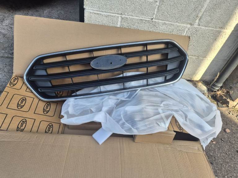 ford transit grill 2018-2023