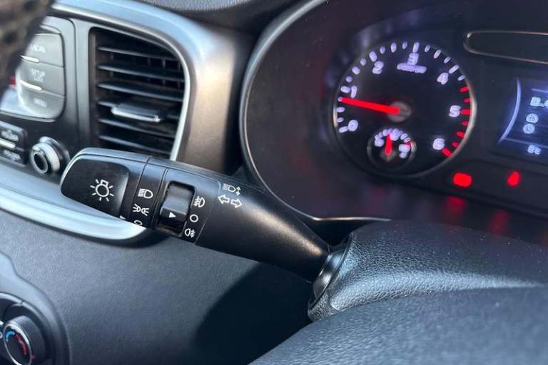 2016 Kia Sorento 2.2 CRDi KX-1 5dr ** Tow Bar ** Manual Station Wagon Diesel Manual