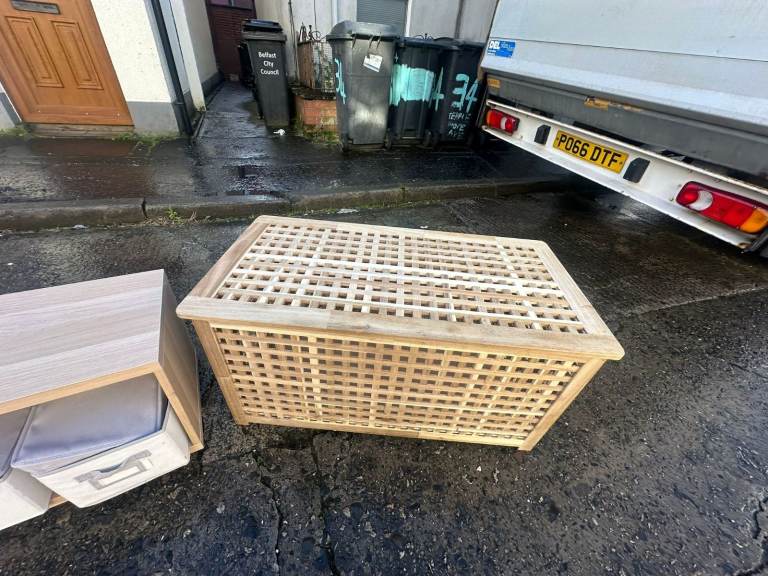Ottoman storage box £25 well well kept condition 