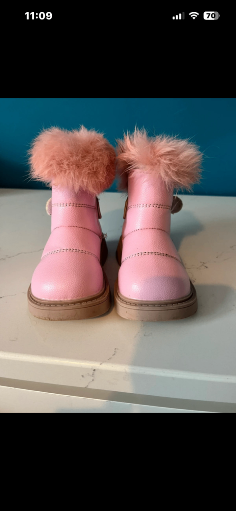 Kids pink boots