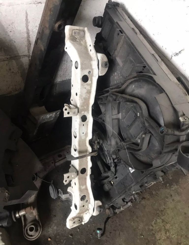 toyota yaris hybrid 2014-2020 front panel 4pc 