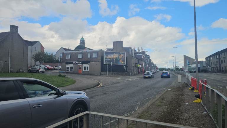 3 bed rooms flat to be rent at AB24 2EU