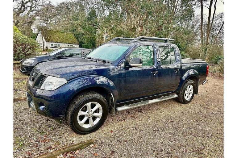 2014 Nissan Navara Double Cab Pick Up Tekna 2.5dCi 190 4WD Auto PICK UP DIESEL Automatic