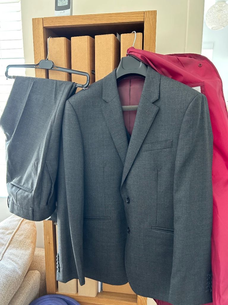 Men’s 3 piece suit