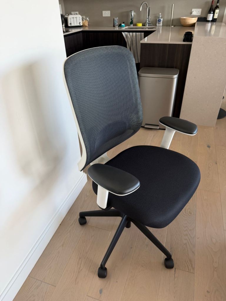Adjustable Office Chair (Orangebox) – Black and White, Great Condition