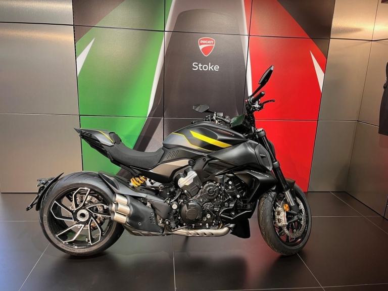 Ducati Diavel V4 Roadster 2026 Latest Colour! Stunning! in Stock Now! 5.9% APR