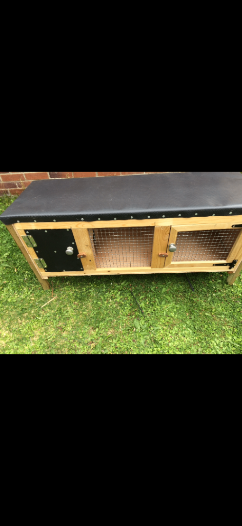 Rabbit/ Ferret/ Guinea Pig Hutch 