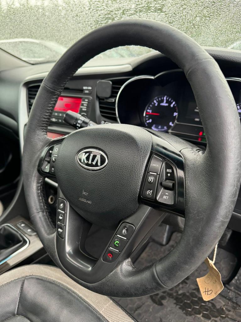 2012 Kia Optima 1.7 CRDi 2 Luxe 4dr Pan Roof Loaded* SALOON Diesel Manual