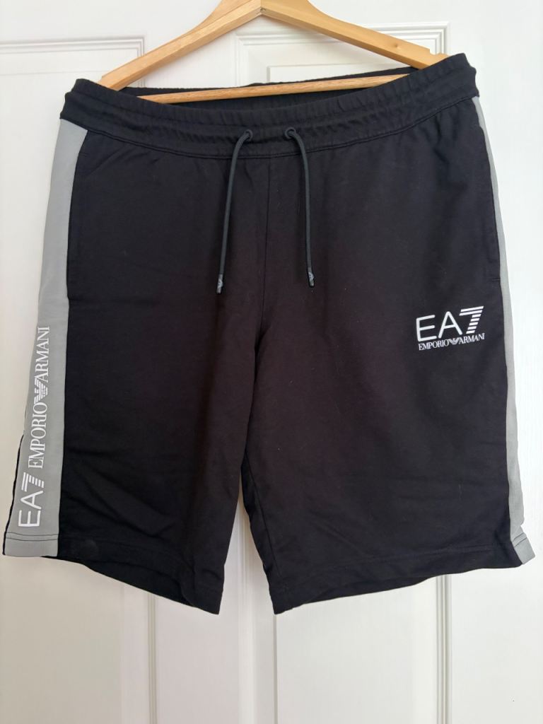 Men’s Emporio Armani Sweat Shorts WORN ONCE Size XL Extra Large 