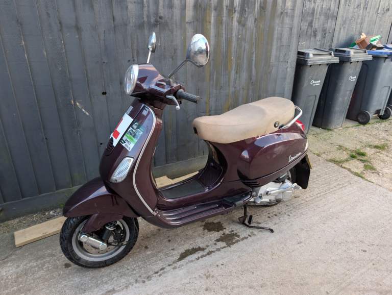 Piaggio, VESPA, 2005, 124 (cc)