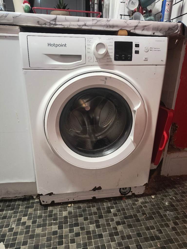 Hotpoint Washer 2 year old