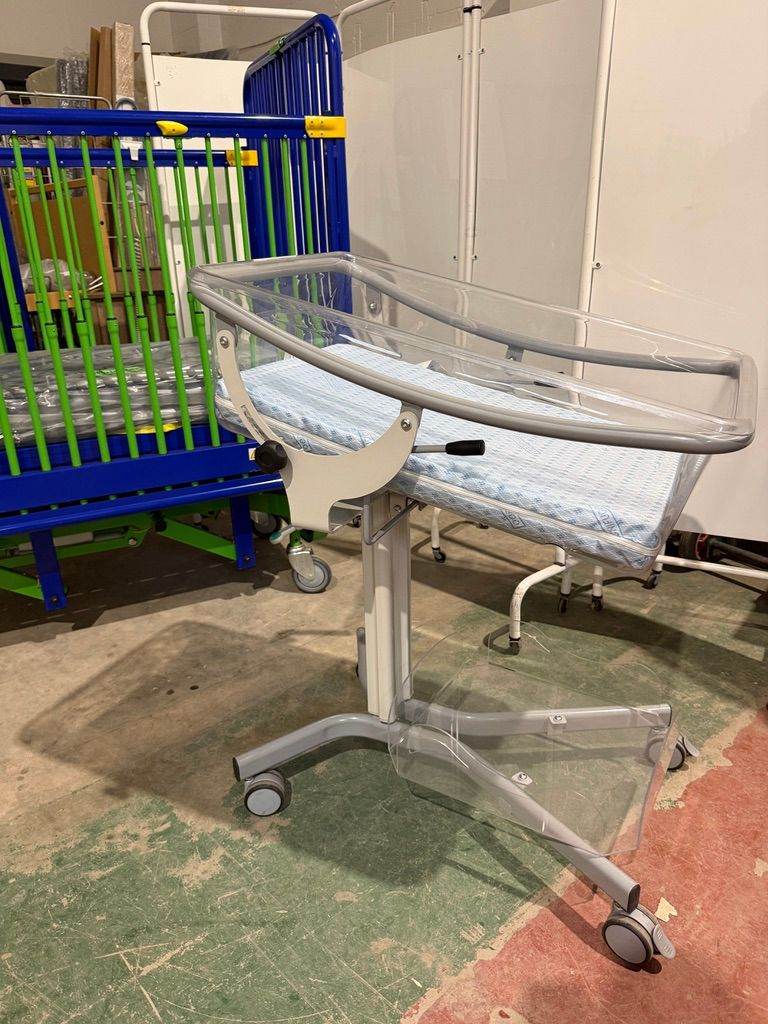 New Sidhil Lullaby Adjustable Height Crib/Baby Cot Crib-Wheels/Mattress
