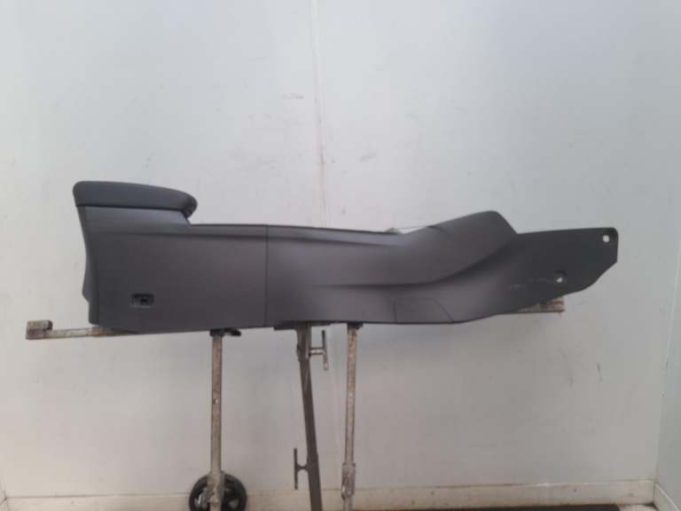 Vauxhall Mokka Console 2020-2026 5 Door Hatchback Centre