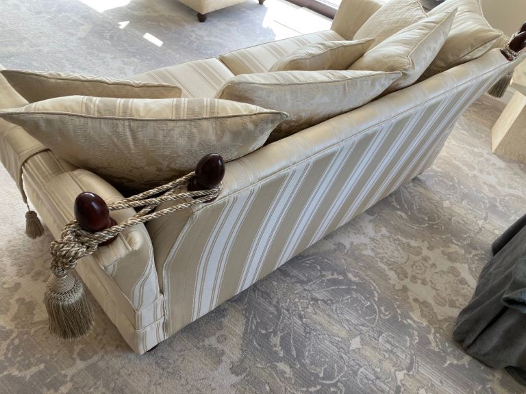 Elegant Lounge/Living room sofas set