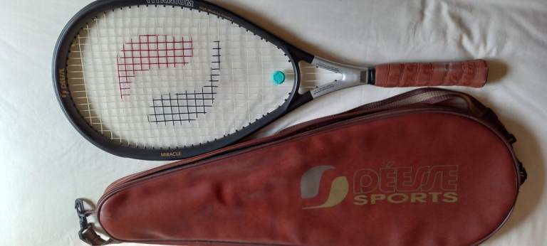 Deesse Miracle Pro High Modulus Graphite Tennis Racket