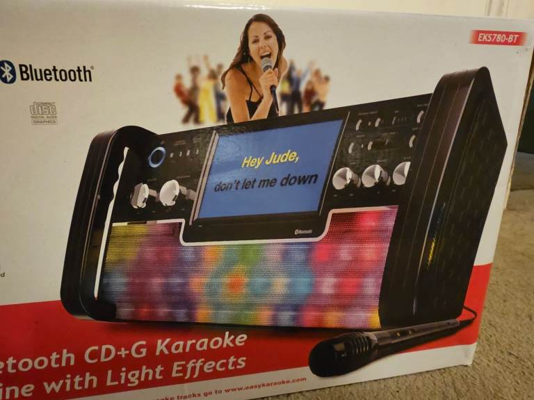 Bluetooth Karaoke Machine – Easy Karaoke EK780-BT – Barely Used