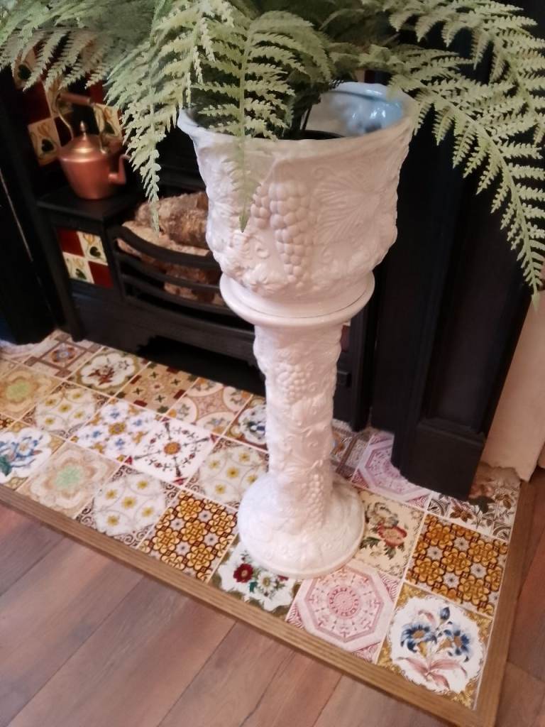 White glazed ceramic Pedestal Plant Stand.  Baroque revival style. 