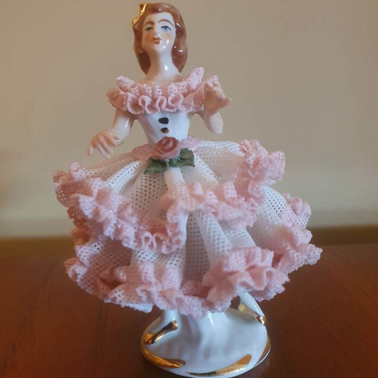 Dresden Art Germany Porcelain Lace Crinoline Lady Figurine Pink