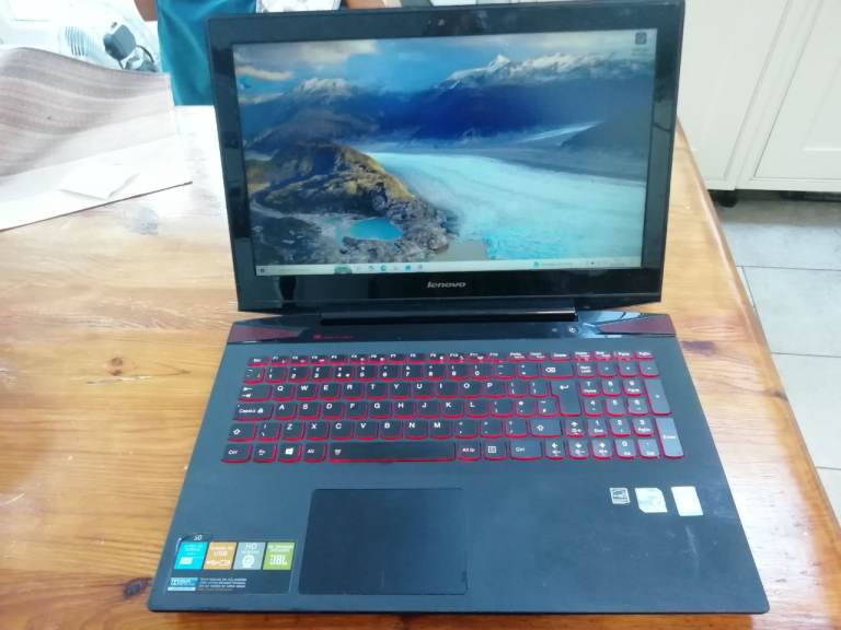 Lenovo Y50-70 gaming laptop. Core i7. SSD. 16gb. Nvidia GTX80mLaptop 