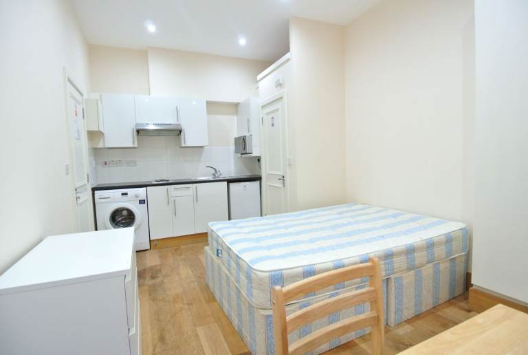 *INC ALL BILLS & WIFI* Studio flat to rent next to Willesden Green Station