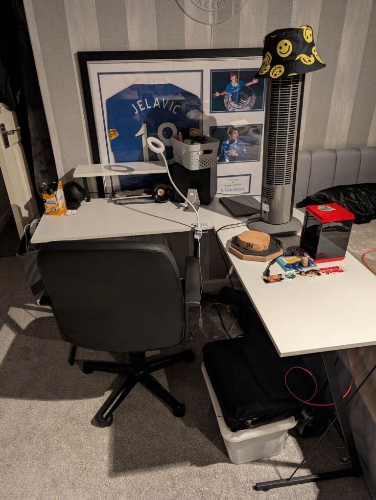 Desk