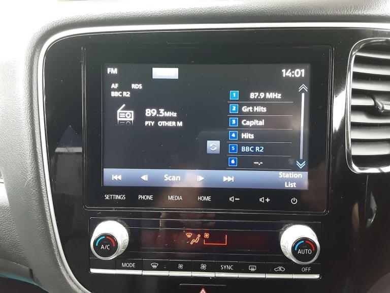 2020 Mitsubishi Outlander 2.4 PHEV Dynamic 5dr Auto ESTATE PETROL/ELECTRIC Automatic