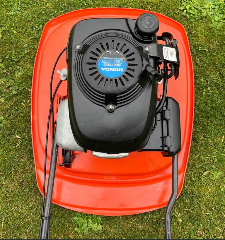Honda 4 stroke petrol hover mower VGC serviced Husqvarna GX560 Flymo XL500 lawnmower 