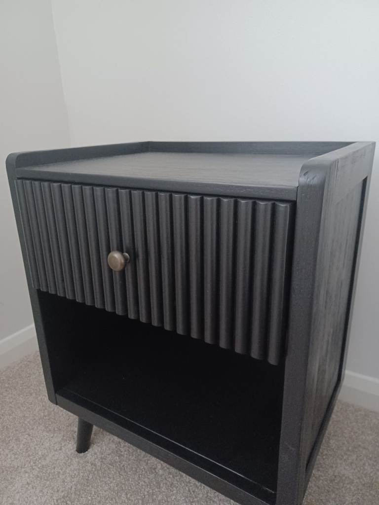Acacia Wood Black Side Table - Excellent Condition