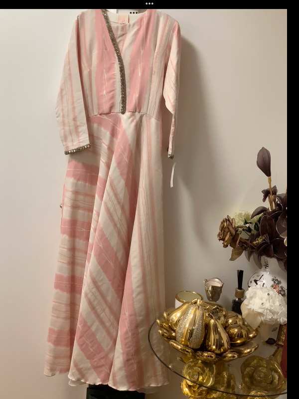 Stunning ladies long dress size 14 new with tag RRP £165 now £20 only