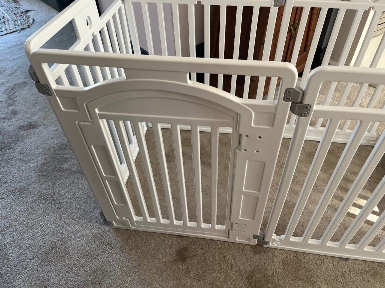 Child's play pen