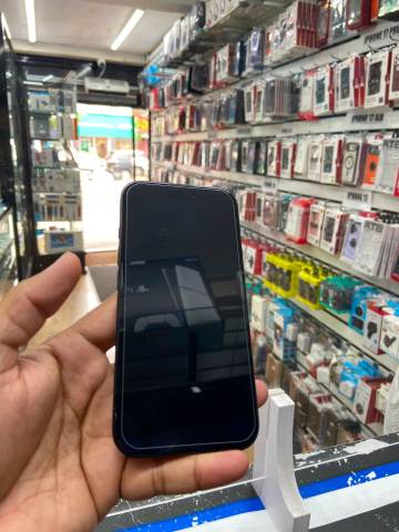 Apple iPhone 16 128GB Black – B Grade | 91% Battery Health