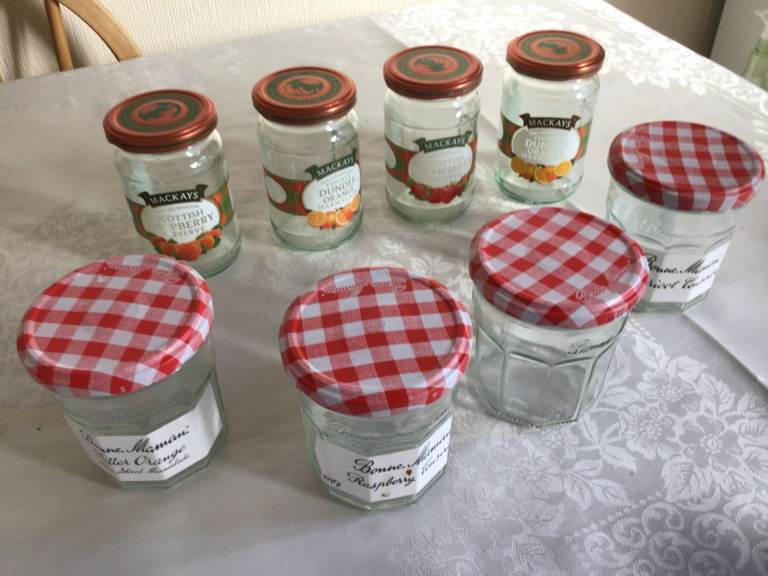 8 Empty Glass Jam Jars with Lids – 