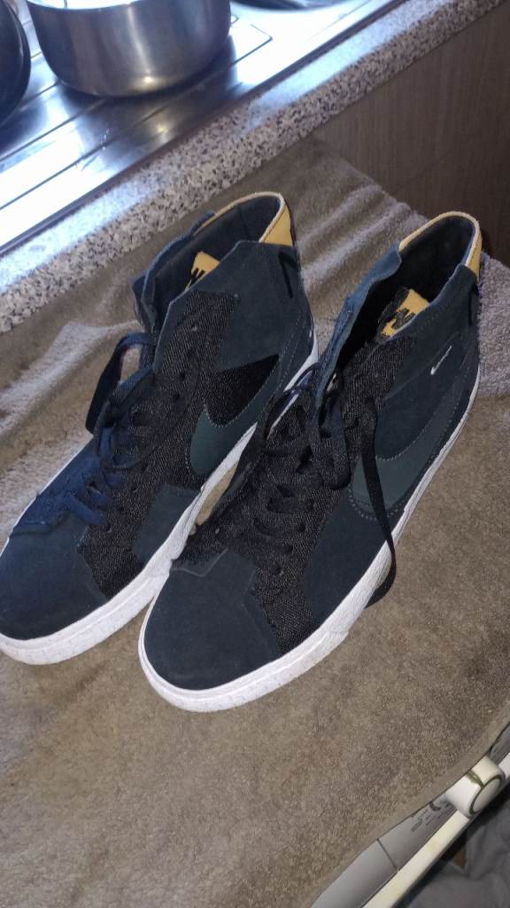 Nike trainers boots 11