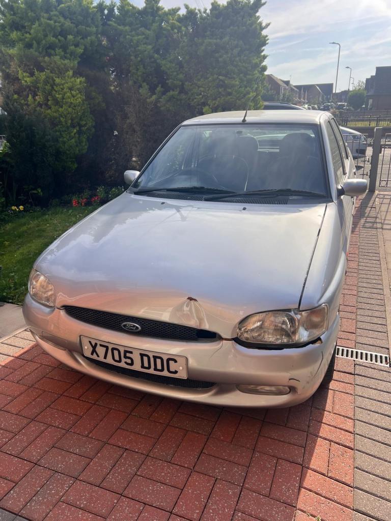 Ford, ESCORT, Hatchback, 2000, Manual, 1597 (cc), 5 doors