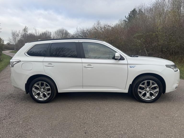 MITSUBISHI OUTLANDER 2.0 h 12kWh GX4hs 2014