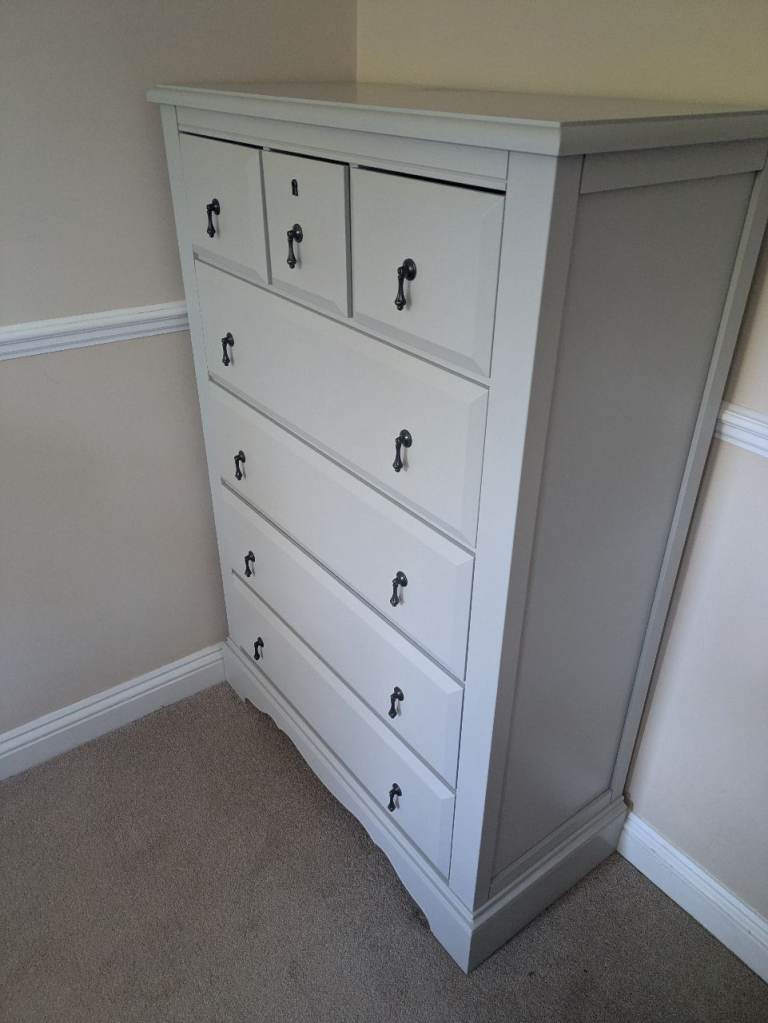 Wardrobe and Chest of Drawers 