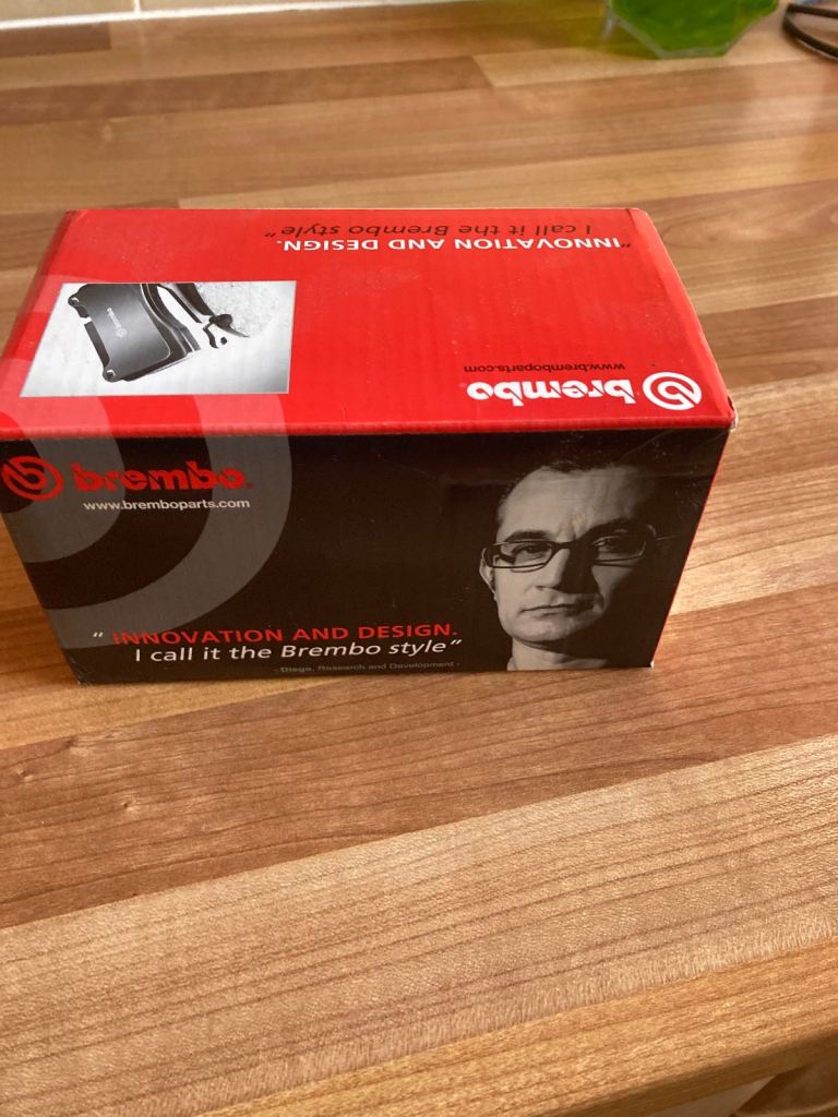 Front brake pads brembo nissan