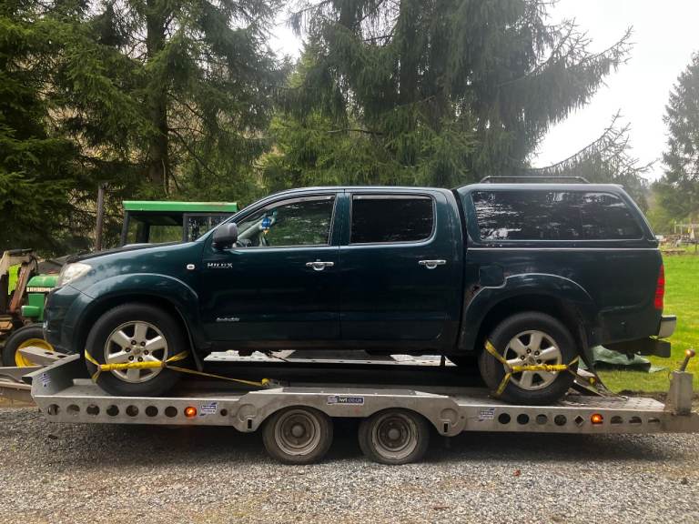 Wanted Toyota Hilux pickup, 4x4, single or double cab, any age & condition